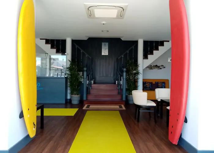 Caparica Hostel *